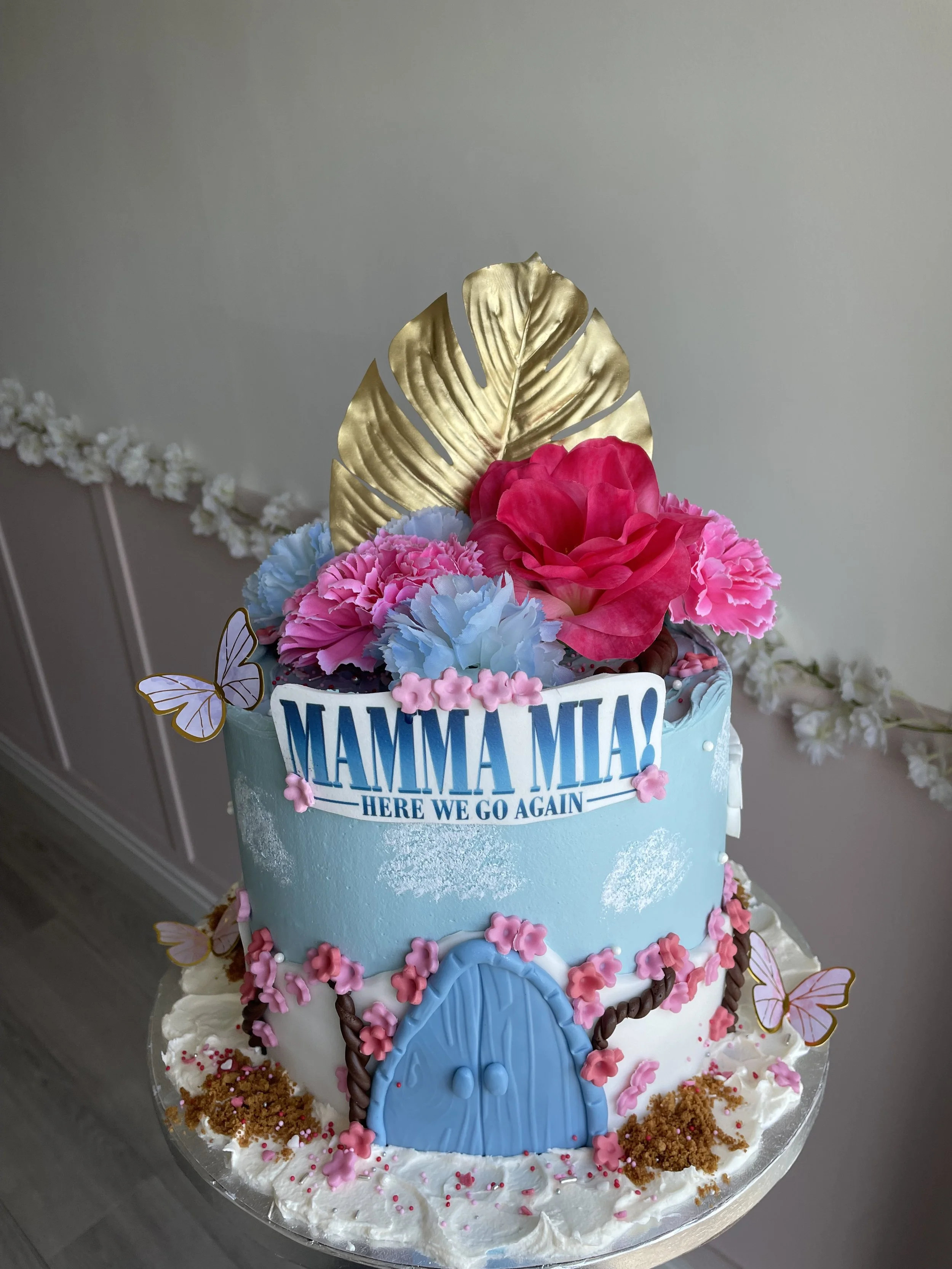 Mamma Mia Cake 
Cake Code 037
