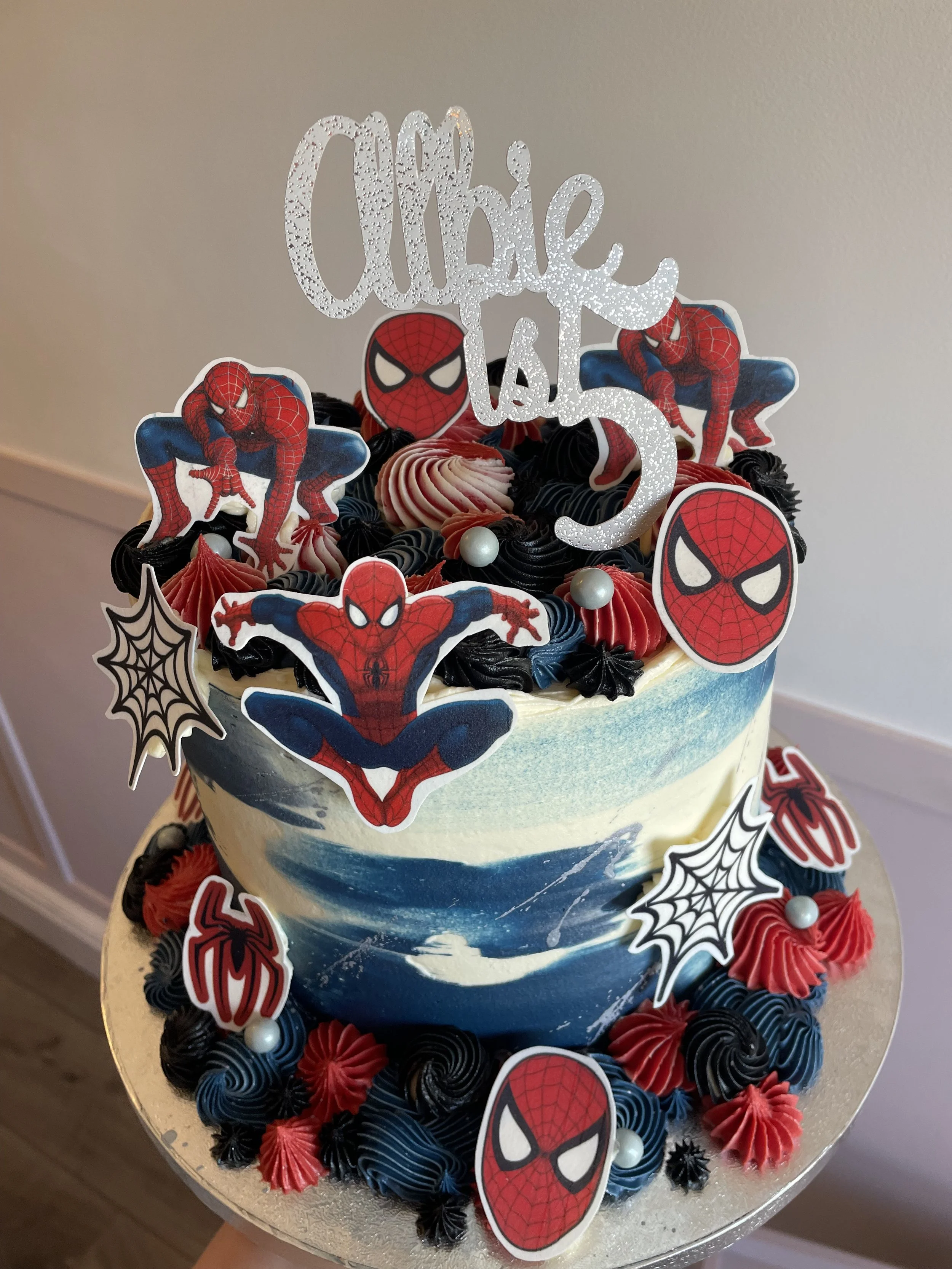 Spiderman Cake
Cake Code 044