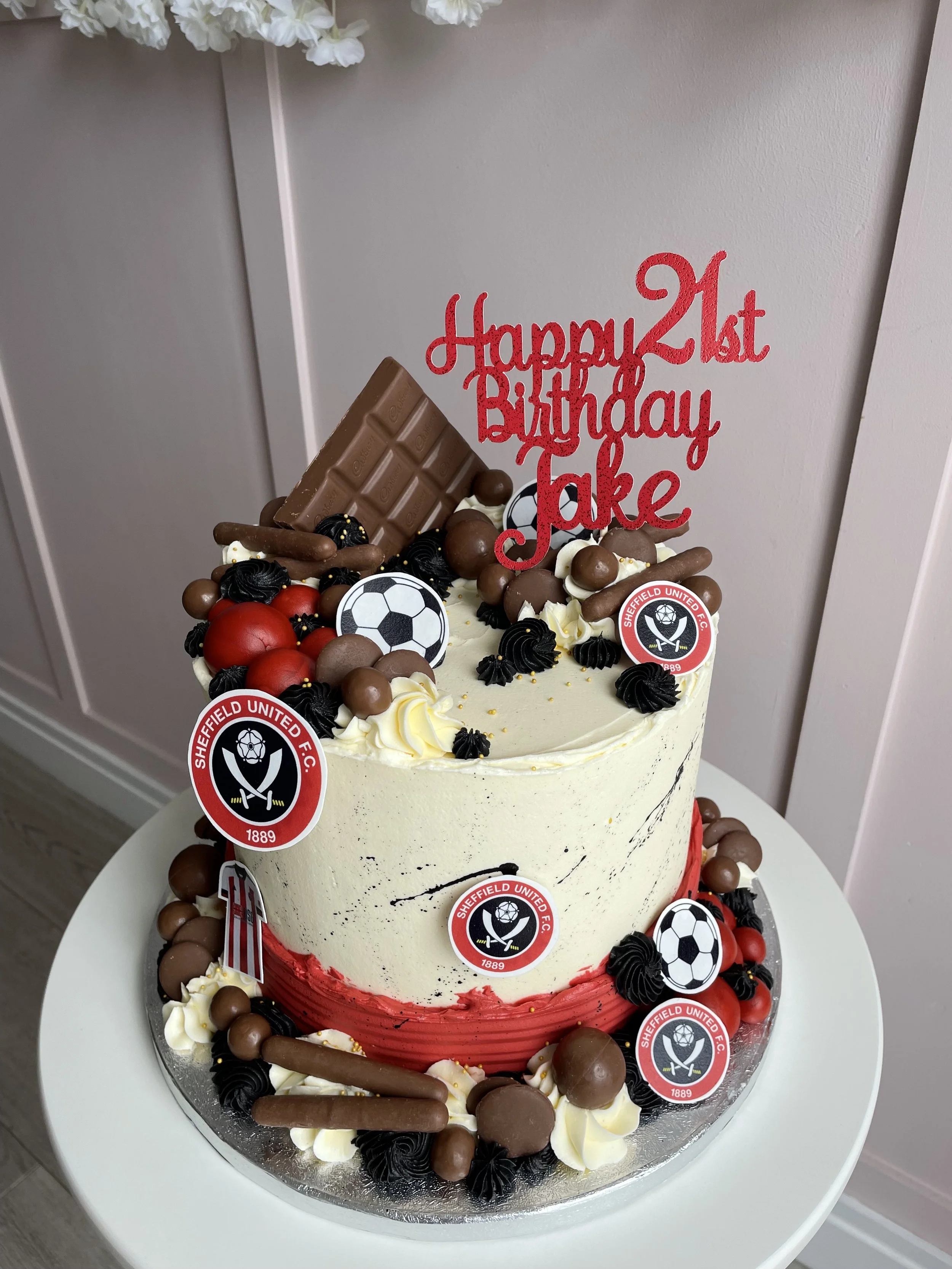Football Cake
Cake Code 019