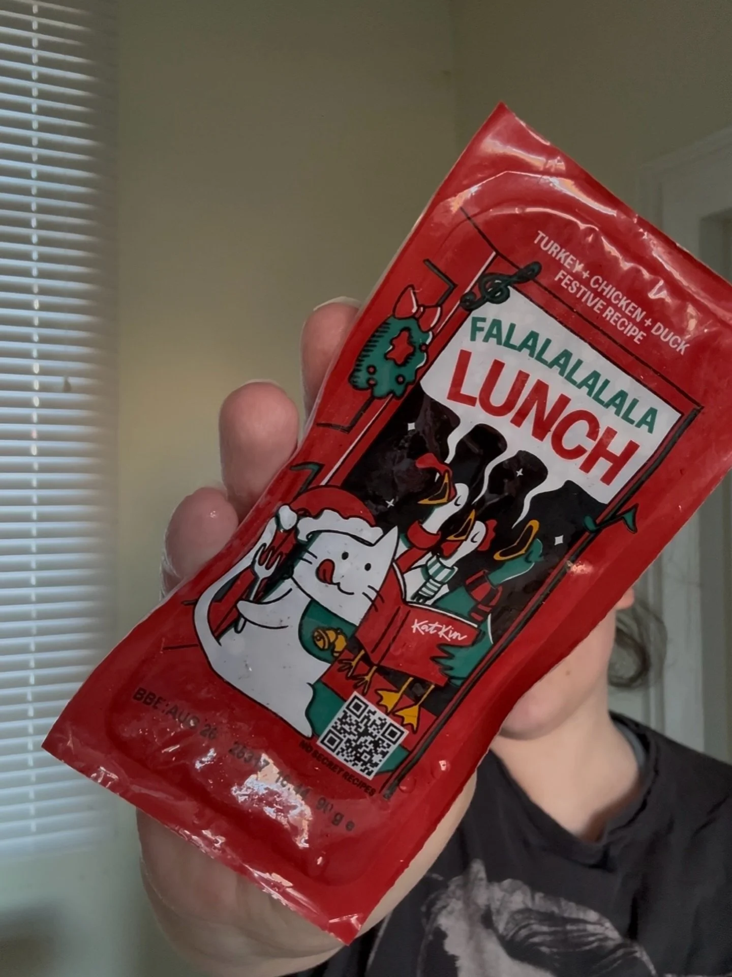 AD - AMBASSADOR | It&rsquo;s almost that time of year again and the excitement levels in this house are sky high thanks to one small furry queen (and the toddler of course)🎄

If you&rsquo;re looking for a special festive treat for your cat this year