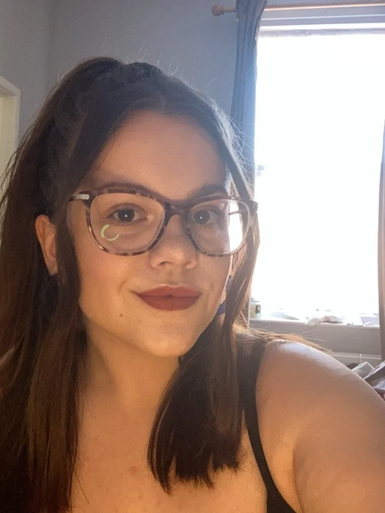 These photos are from before I became a Mam🧡

I&rsquo;m looking at her now with so much tenderness. She struggled with her body, with her confidence, with knowing who she really was. She tried to shrink herself, questioned her worth, and spent a lot