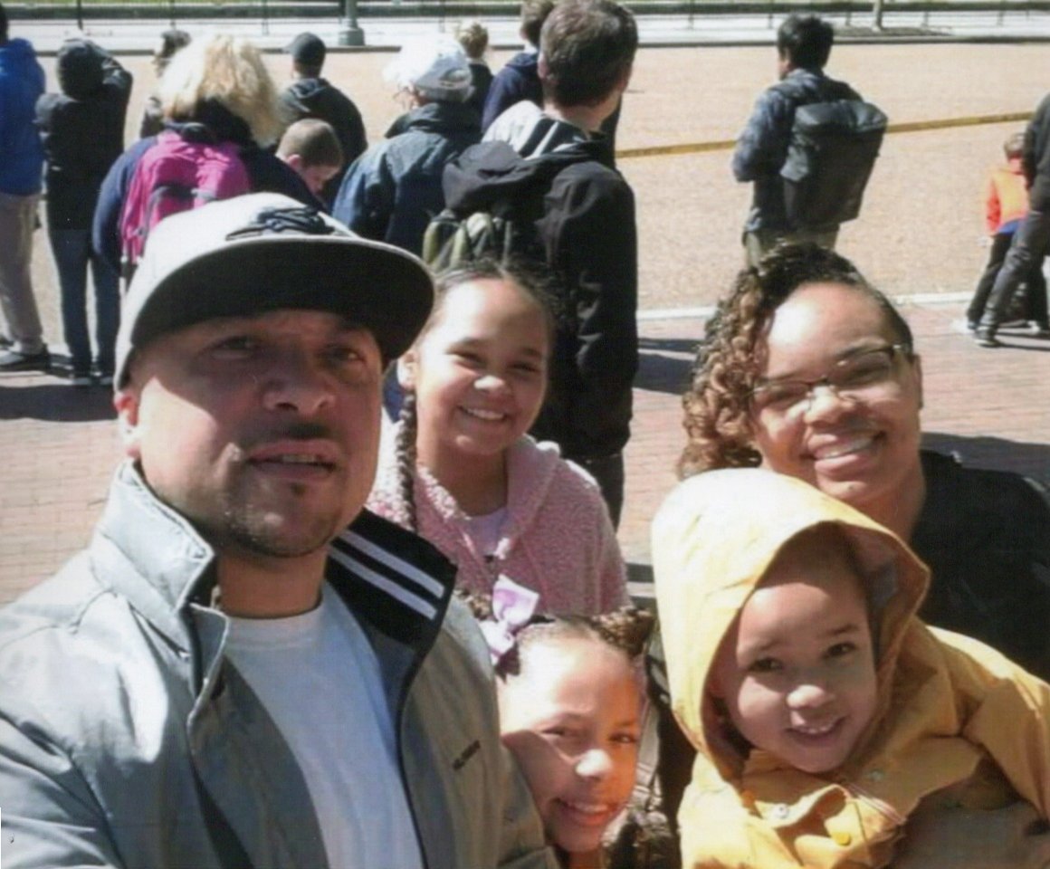 in Washington DC with wife daughters and niece.jpg