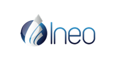 Logo med en blå flamme ved siden av teksten 'ineo'