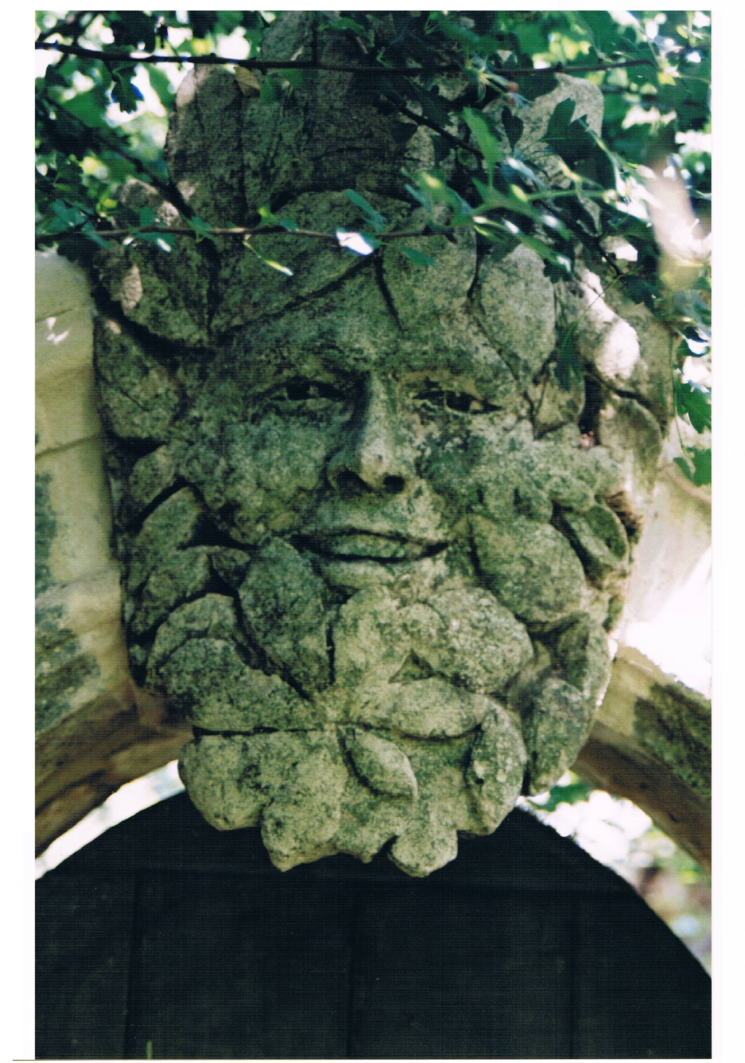 g cement cast green man key stone 2.jpg