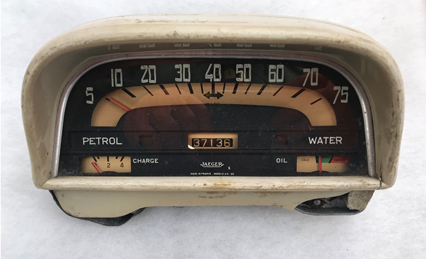 Dauphine 1960 speedo MPH 1-1.PNG