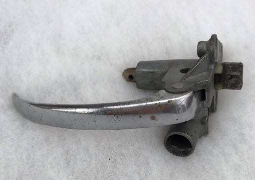 Dauphine left front door mechanism 2-1.PNG