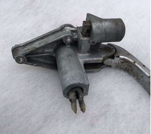 Dauphine right front door mechanism 1-3.PNG