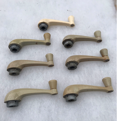 Dauphine window handles 1-2.PNG