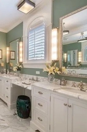 melrose-partners-designs-custom-homebuilder-kitchen-bathroom-remodel-renovation-new-construction-luxury-real-estate-1015-W-webster-ave-bathroom.jpg