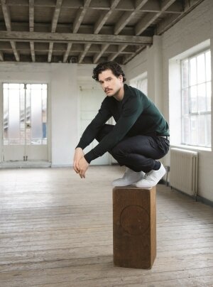 Kit_Harington-10083_copyWEB_-_Copy_300_404_c1_c_t.jpg