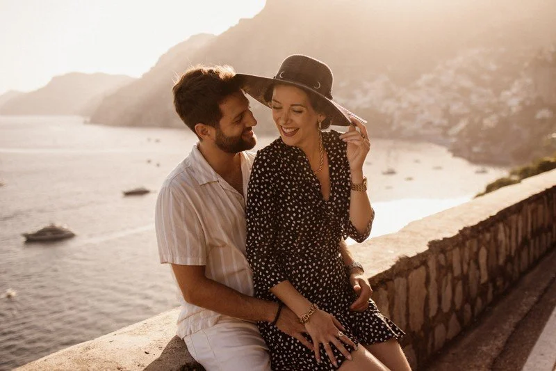Séance engagement à Positano sur la Côte Amalfitaine