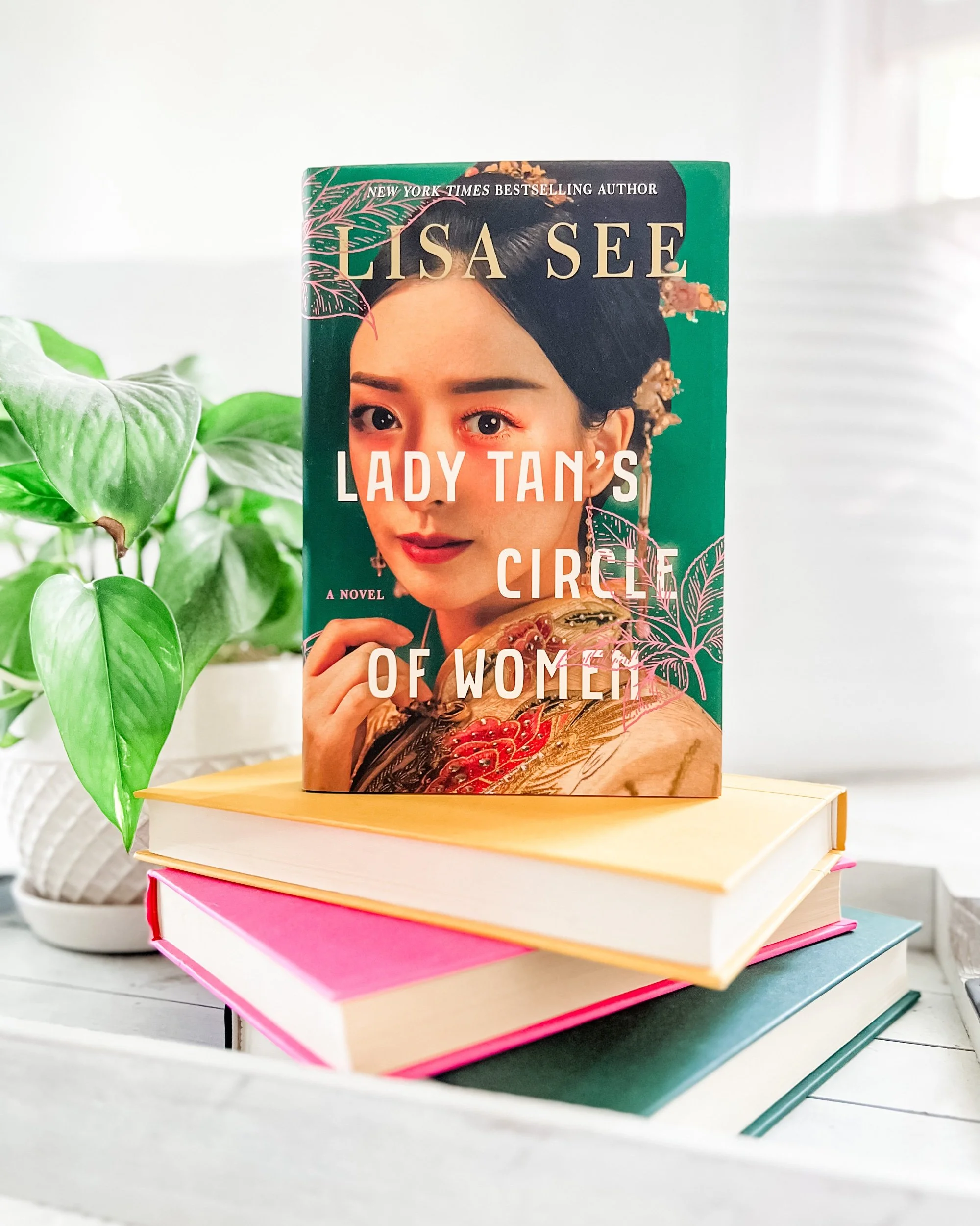 Lady Tan's Circle of Women