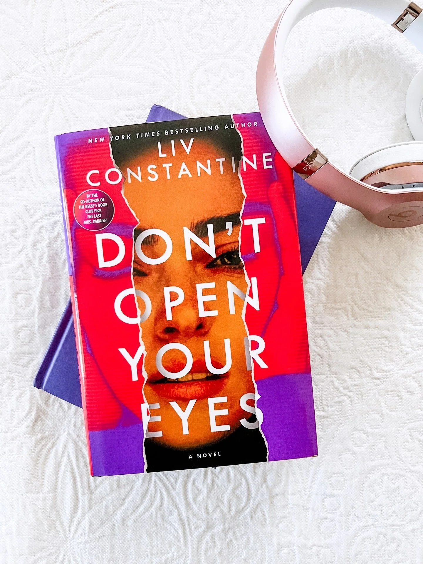 Don’t Open Your Eyes 