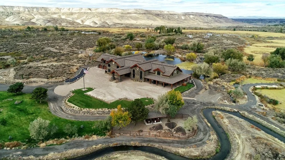 shaw’s shooting lodge