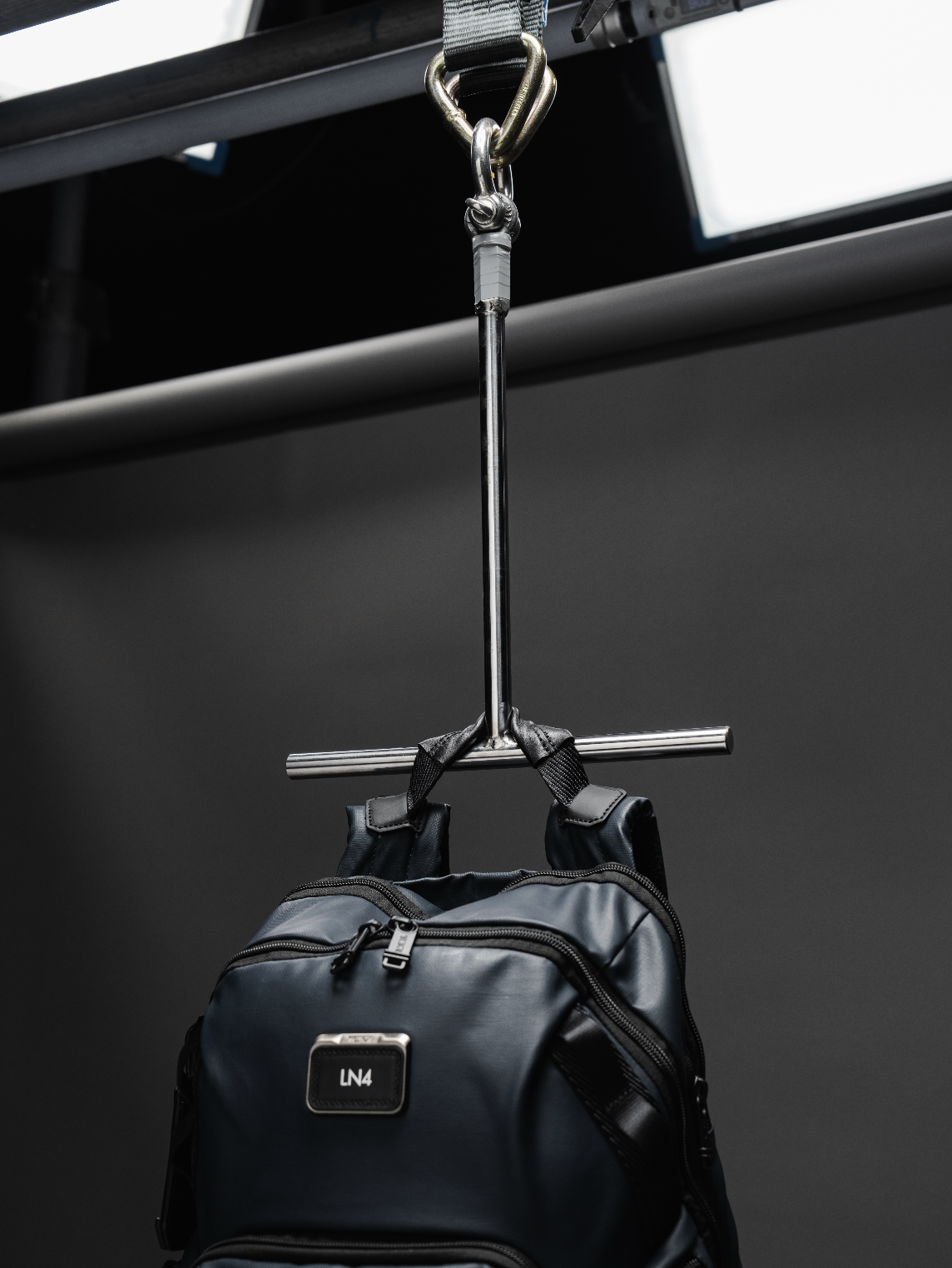 TUMI_LDN_D03_40.png