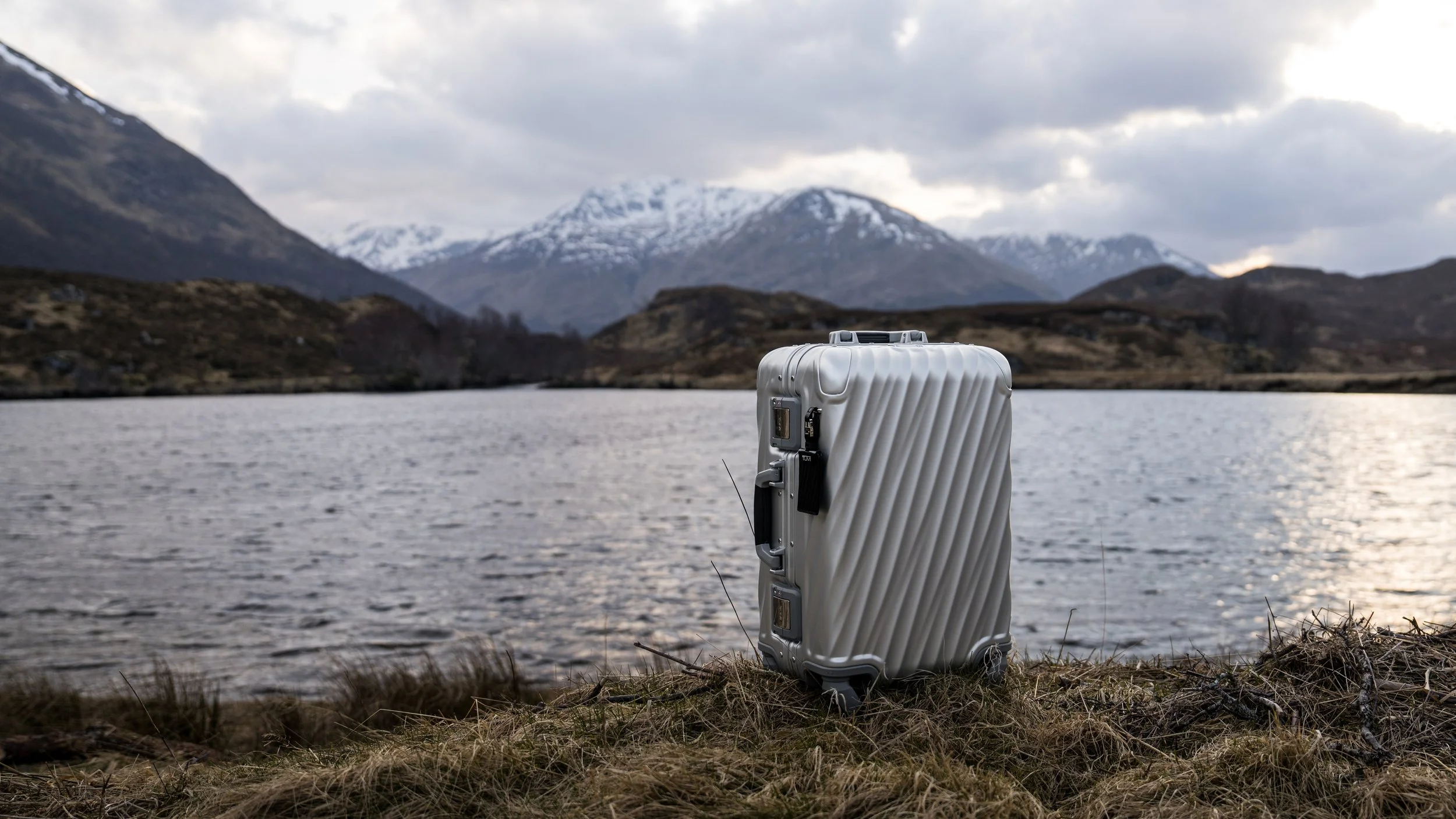 TUMI_SCOTLAND_SELECTS_CROPS-03128.jpg