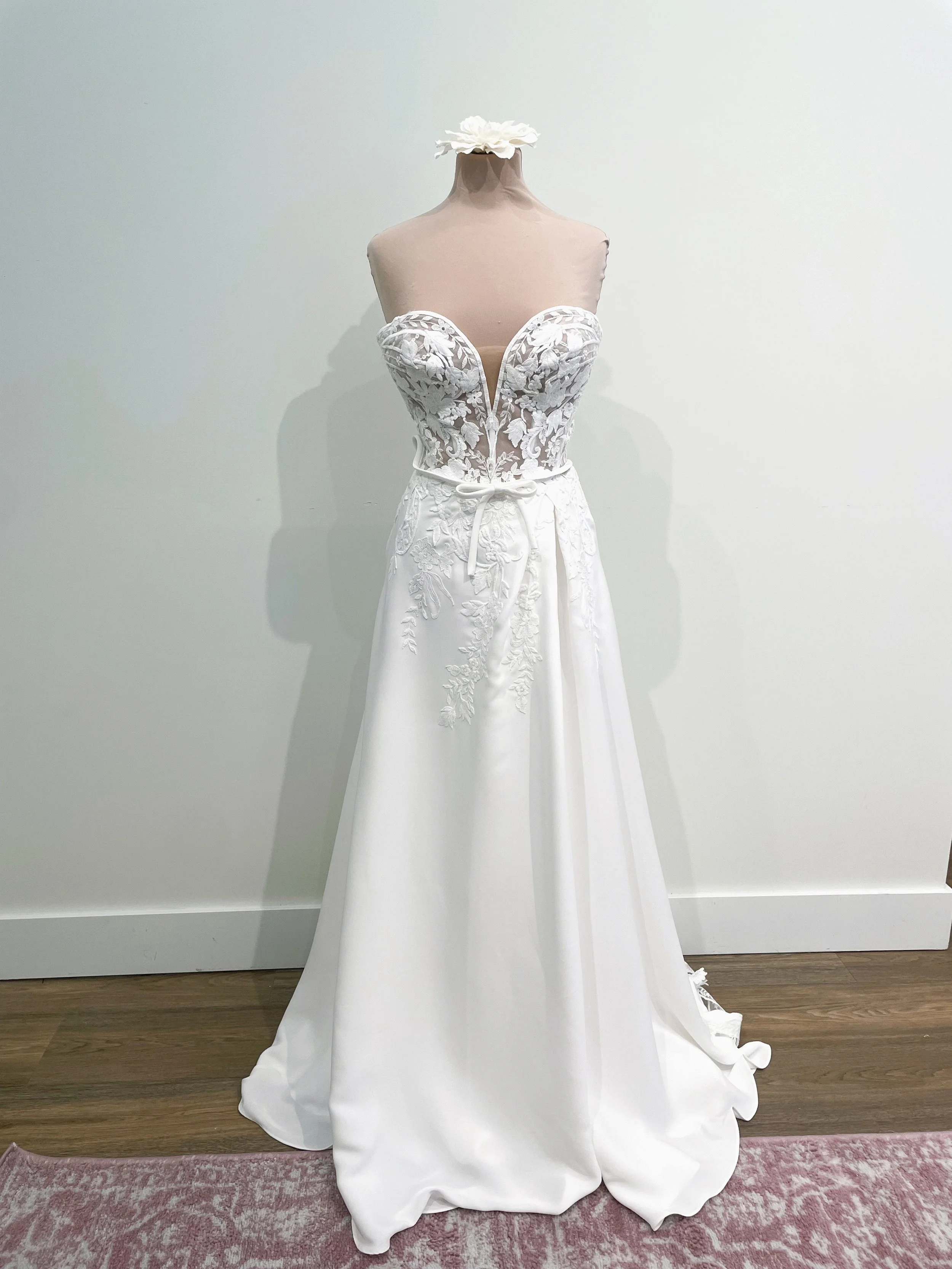 Aria, size 12, now $1480