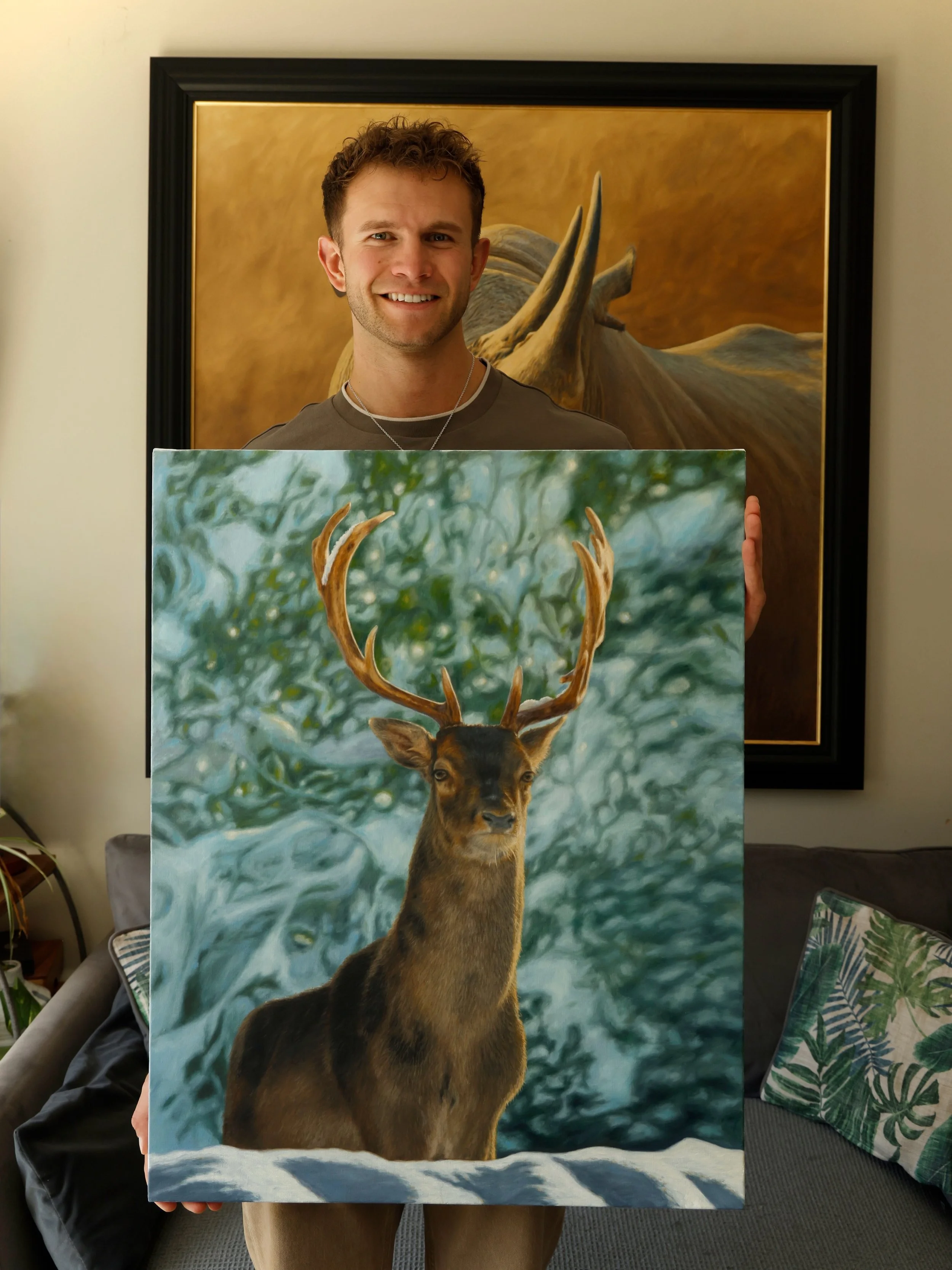My latest commissioned piece of a fallow stag in the snow ❄️🦌 

#OilPainting #Artist #WildlifeArt #WildlifeArtist #Deer
