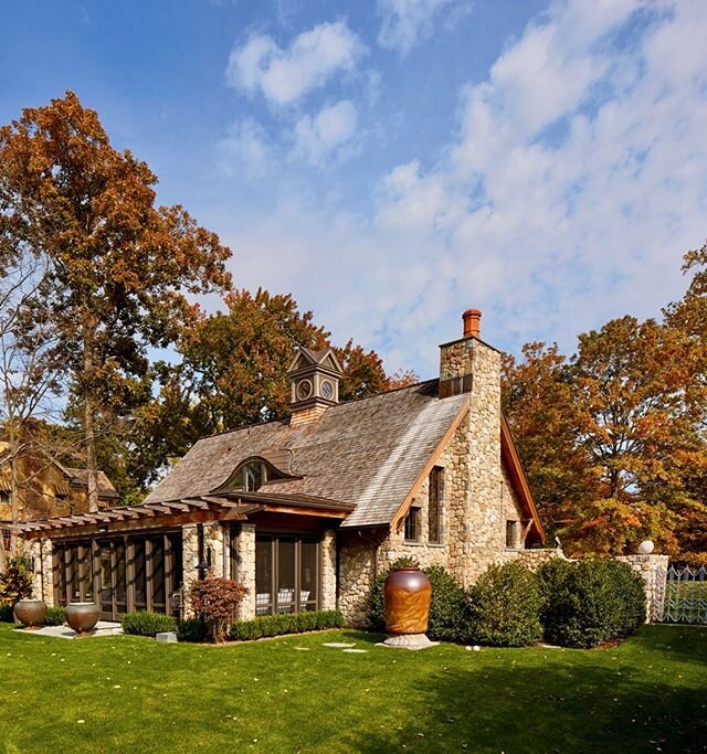 #waybackwednesday when we built this stone cottage a few years ago. The owner curated a few vintage pieces as garden ornaments, including this beautiful glazed clay cistern