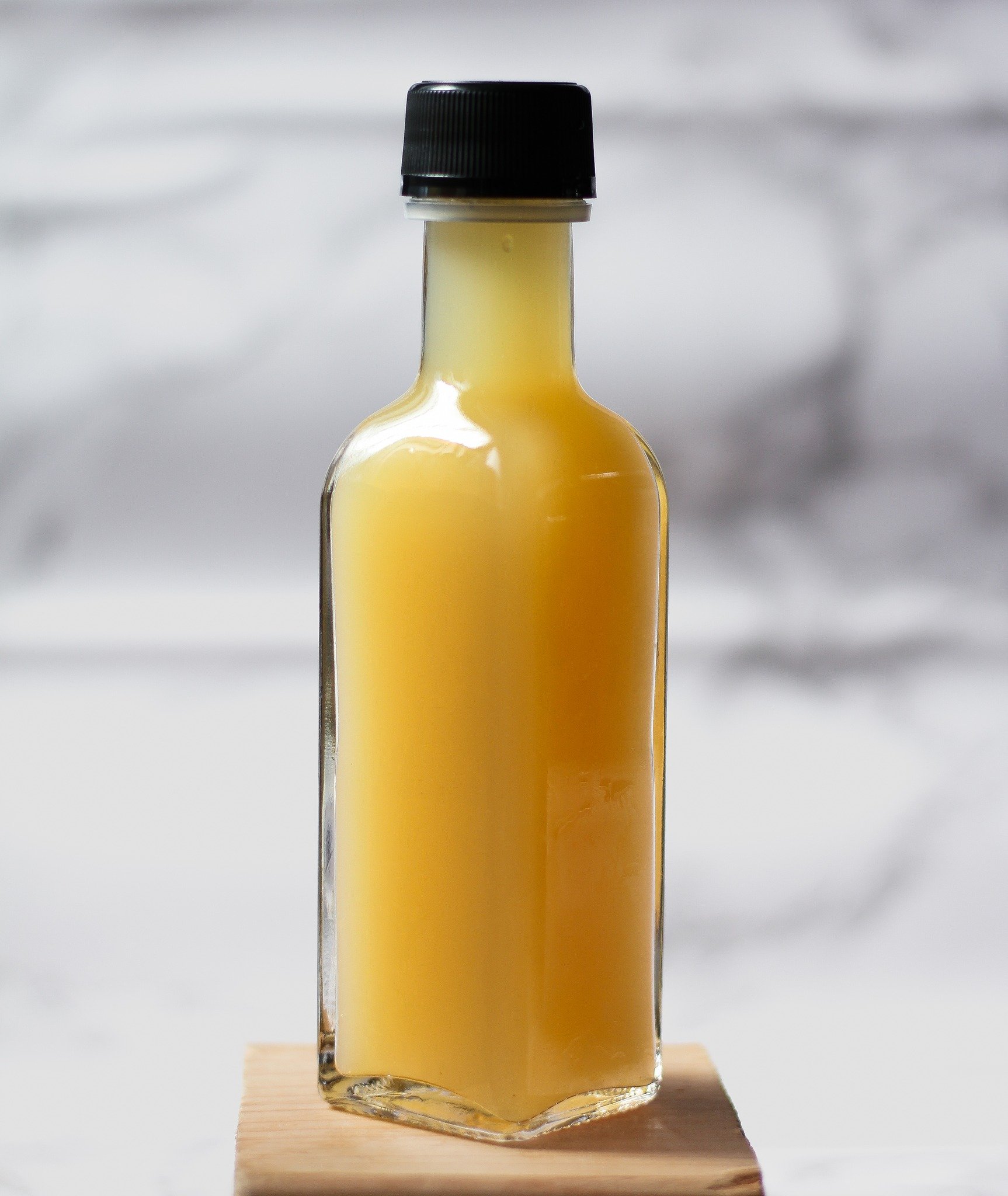 A boost for your immune system 🫚

#ColdPressedImmunity #gingershot #immunityboost #delicious #goodforyou #lifestyle #ginger #pinneapple #lemon #greenbeardsjuicery #greenbeards #delish #detoxjuice #nutricious #greenbeardsjuicery #love #healthylifesty