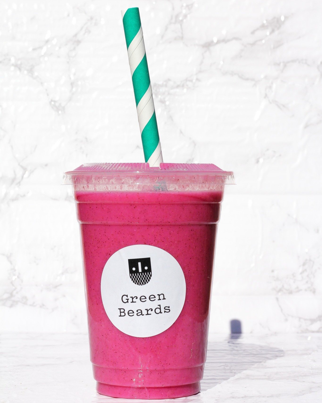 Dragon fruit smoothie 💕🤍
