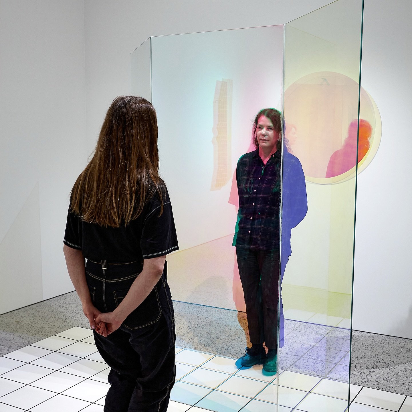 On The Grid
2022
Glass panels, dichroic film, custom vinyl rug

Installation from Spaced Out, solo exhibit @bergcontemporary 
.
.
.
#bergcontemporary #myndlist #interactiveart #mirrorart #dichroicart #installation #installationart #contemporaryart #c