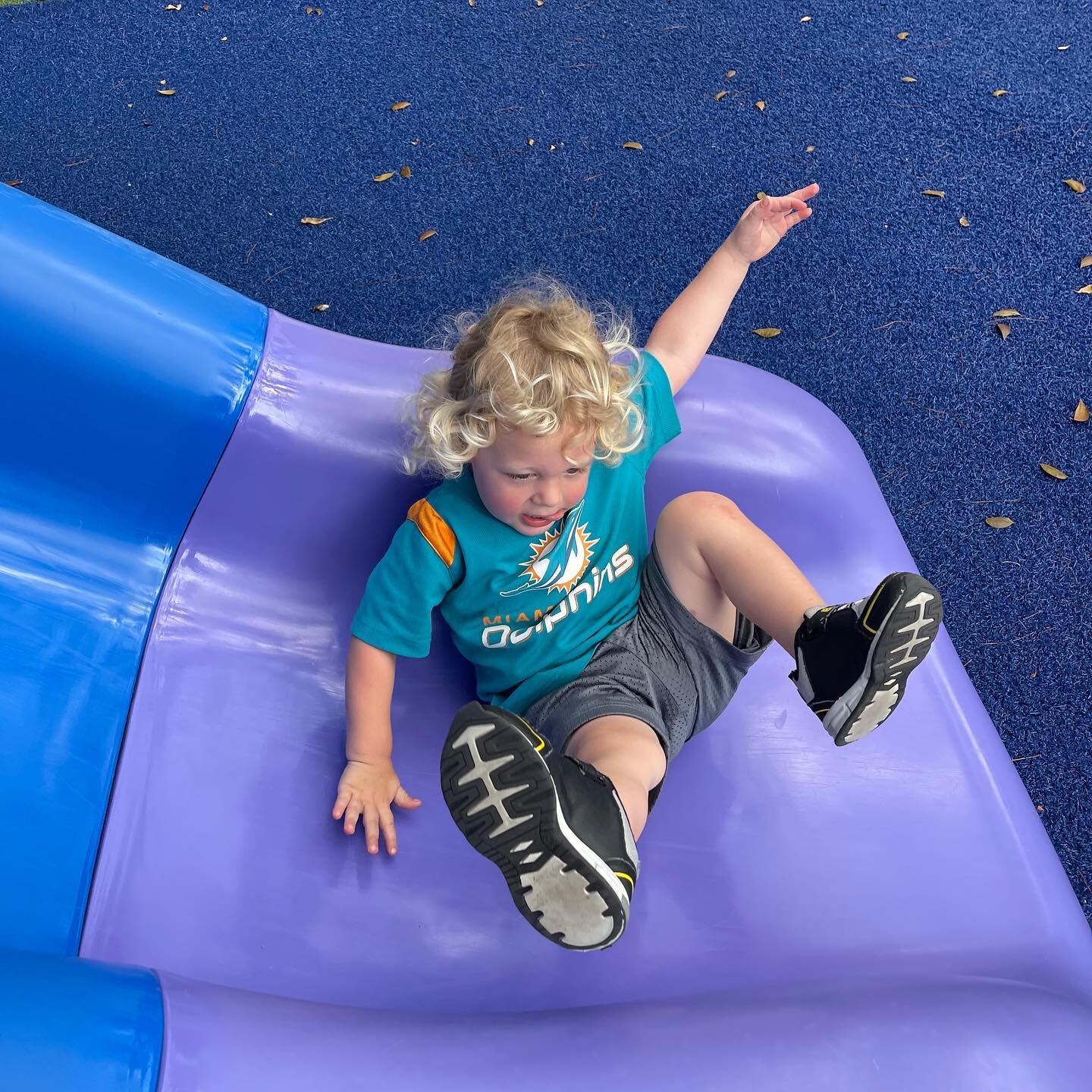 Sliding into Friday!! 
.
.
#betshira #betshiracongregation #buildingcommunity #miami #pinecrest #palmettobay #coralgables #cutlerbay #kendall #youngfamilies #preschool #ecc #betshiraecc #school #kids #children #families #jewish #judaism #jewishmiami 