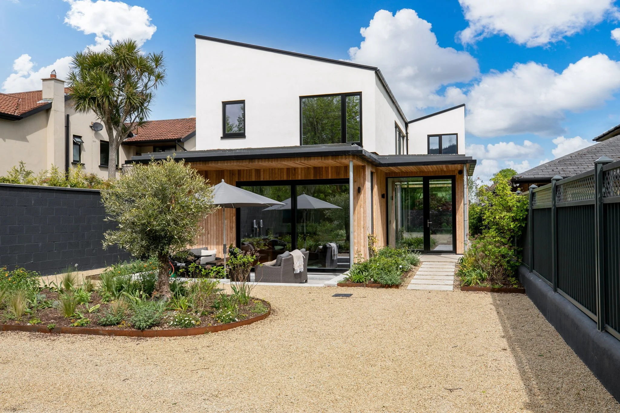 1-web-or-mls-Sika Externals-1.jpg