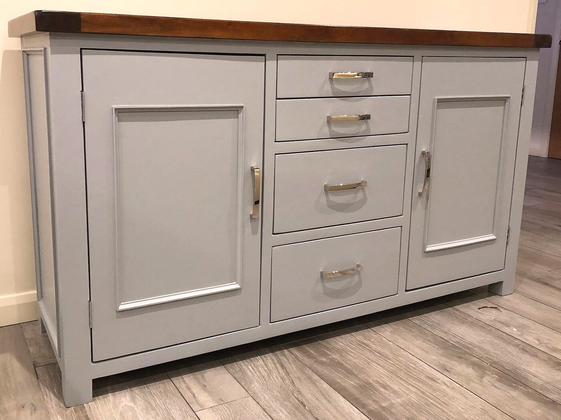 4b+handpainted+sideboard+in+East+Molesy%2C+Surrey+painted+in+Manor+House+Grey+by+Farrow+%26+Ball%2C+with+new+handles.jpg