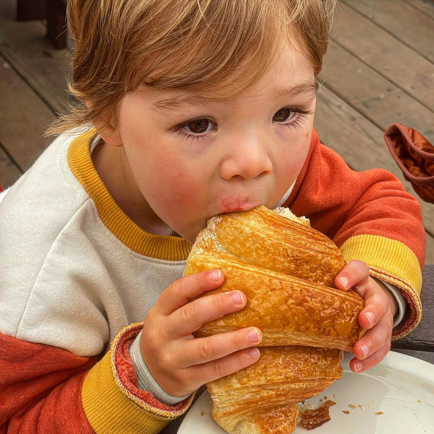 Cute customer of the day plus a croissant the size of his head&hellip; 🥐 #croissant #cutecustomer #pastrylove #bakerylife