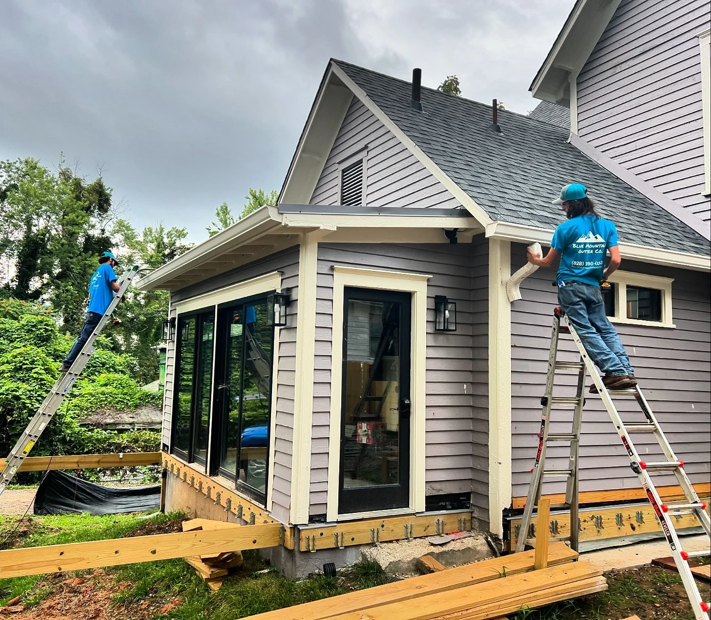 Whatever challenges we face, our team makes it happen. You can&rsquo;t run a great business without great people.

Bluemountaingutterco.com
(828)390-0243

 #greatful #dreamtime #familybusiness #localbusiness #guttercompany #contractor #construction