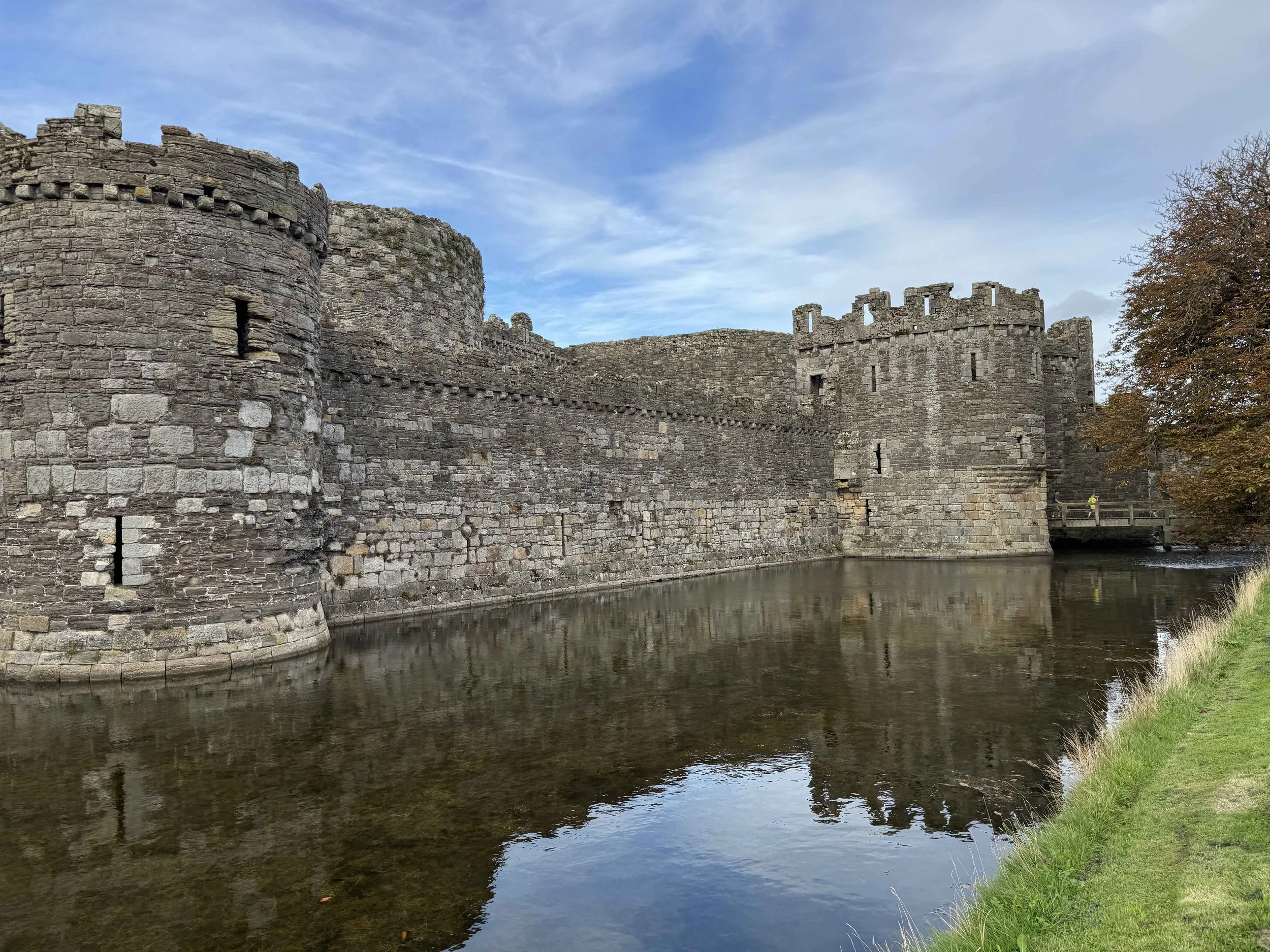 castell biwmares.jpg