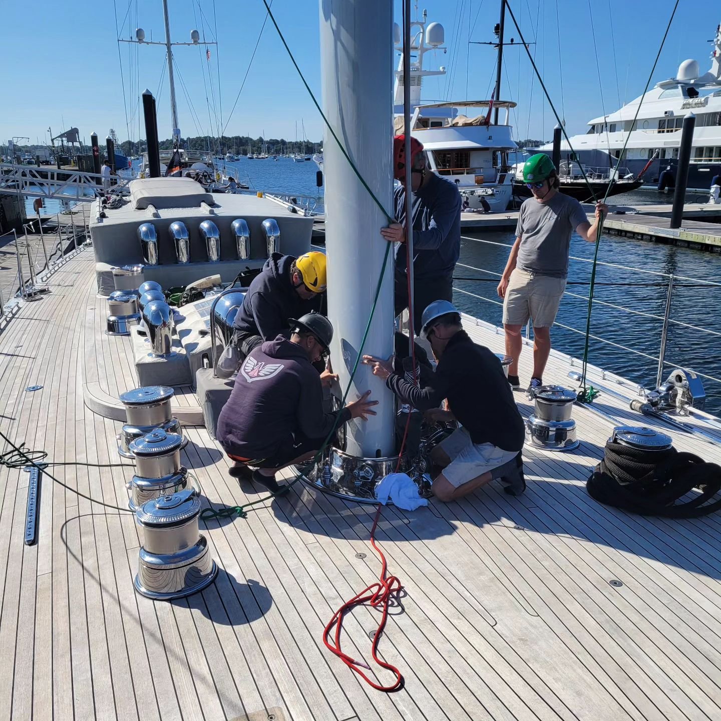 J5 Ranger - Unstepping.

#jclass #yachting #newport #classicyacht #sailing #rhodeisland #maritime #yachtrigging