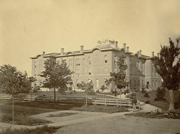  Oberlin College’s Second Ladies Hall, on the southwest corner of Professor and College Streets (now demolished). Photo courtesy of Oberlin College Archives. 