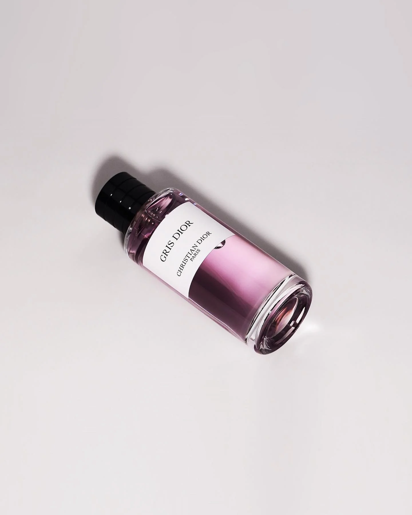 Gris Dior @diorbeauty @dior 
:
:
:
:
:
#editorial #cosmeticphotography #dior #photography #stilllifephotography #sony