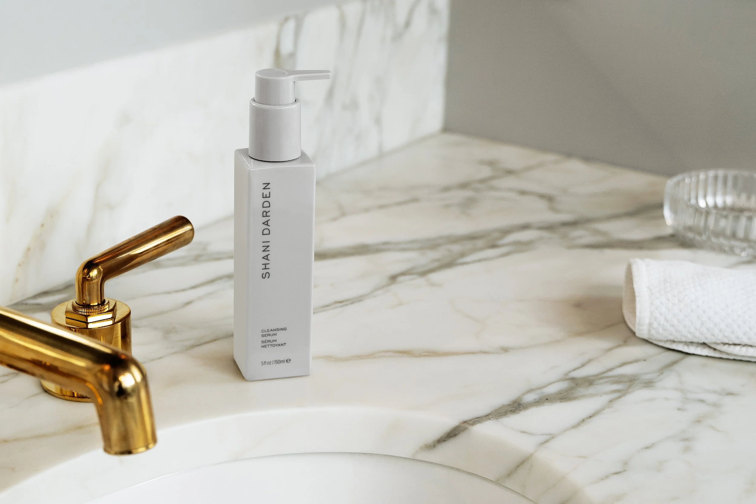 Lifestyle-WW-Cleansing-Serum-Shani-Darden-DSC02404 1.jpg