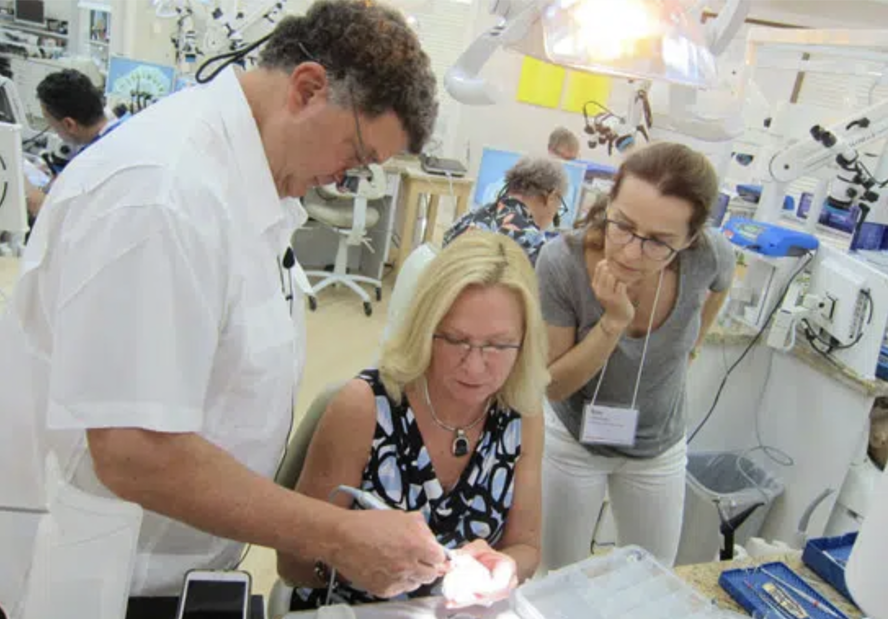 IDEA 4-day Dr Dennis Tarnow Implant course instruction.png
