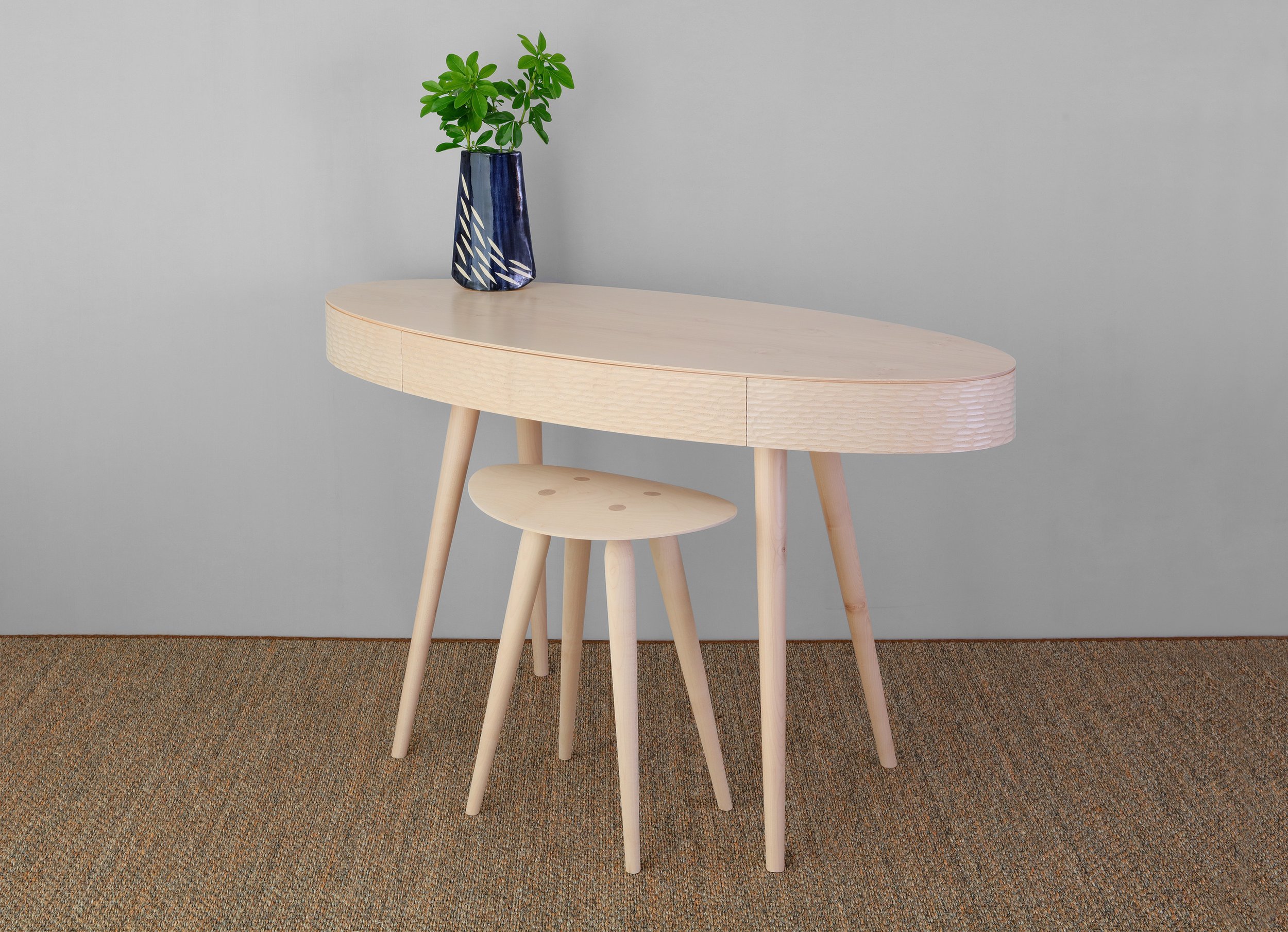 MATTHEW+BURT+Filly+dressing+table+&+stool.jpg