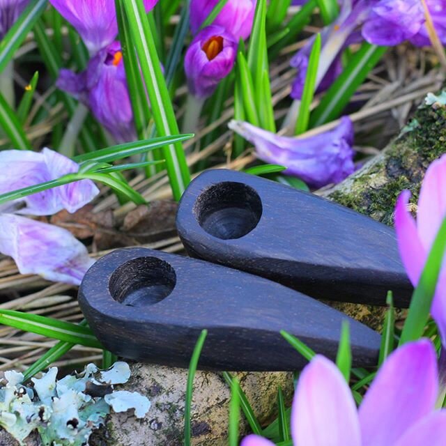 Celtic Bog Pipes☘️ These are hand carved pipe made out of bog oak that is thousand of years old 👌 
Please check out our new website to place an order 👍🏽
www.celticbogpipes.com 😁

What is Bog Oak?

After the Ice Age retreated from Ireland, there w