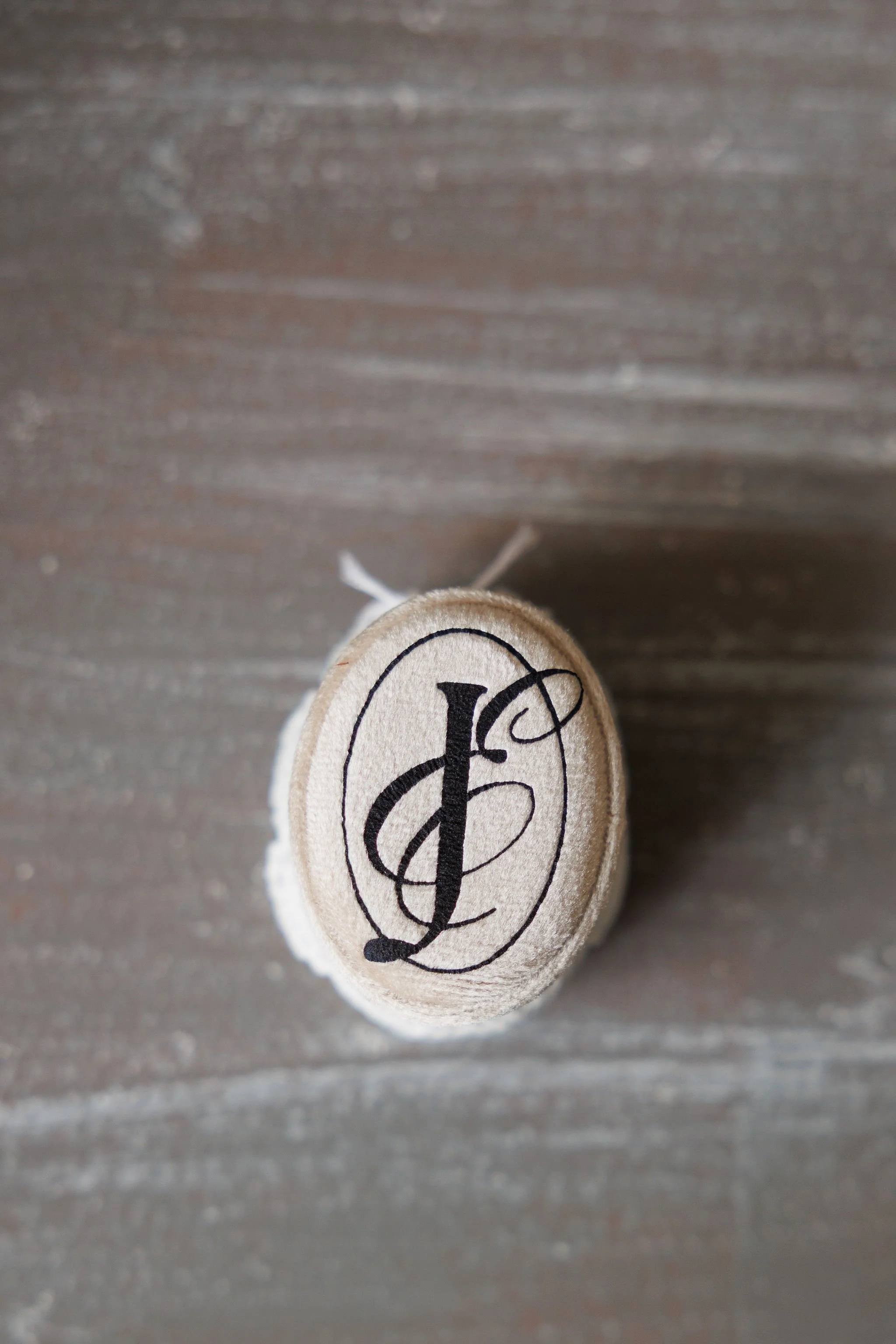 samantha-illustrated_mannarino-wedding_ring-box.jpg