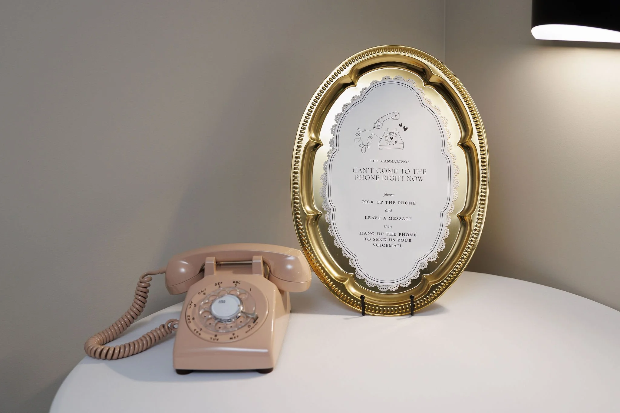 samantha-illustrated_mannarino-wedding_voicemail-guest-book.jpg