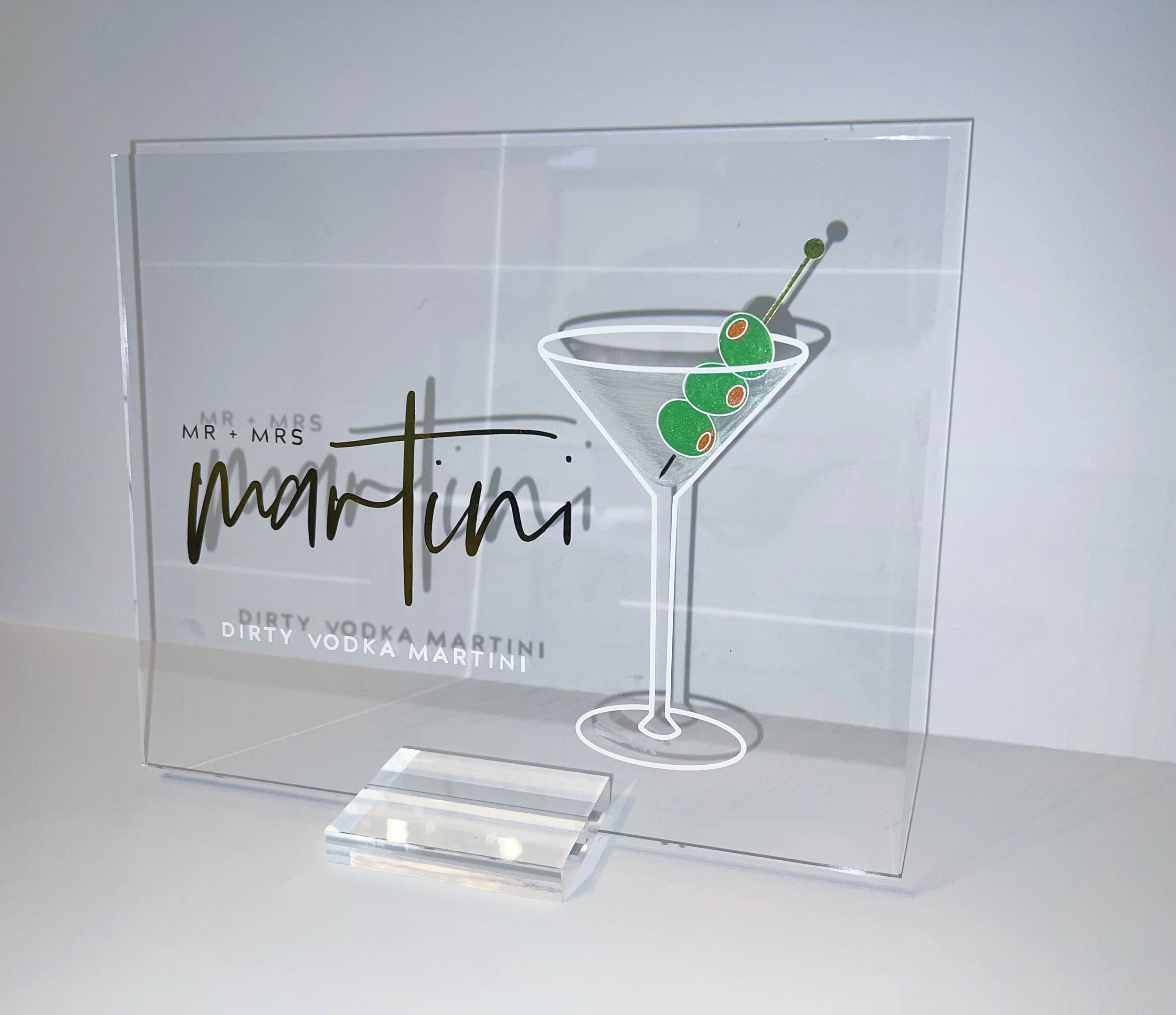 samantha-illustrated_bar-sign-martini.jpg