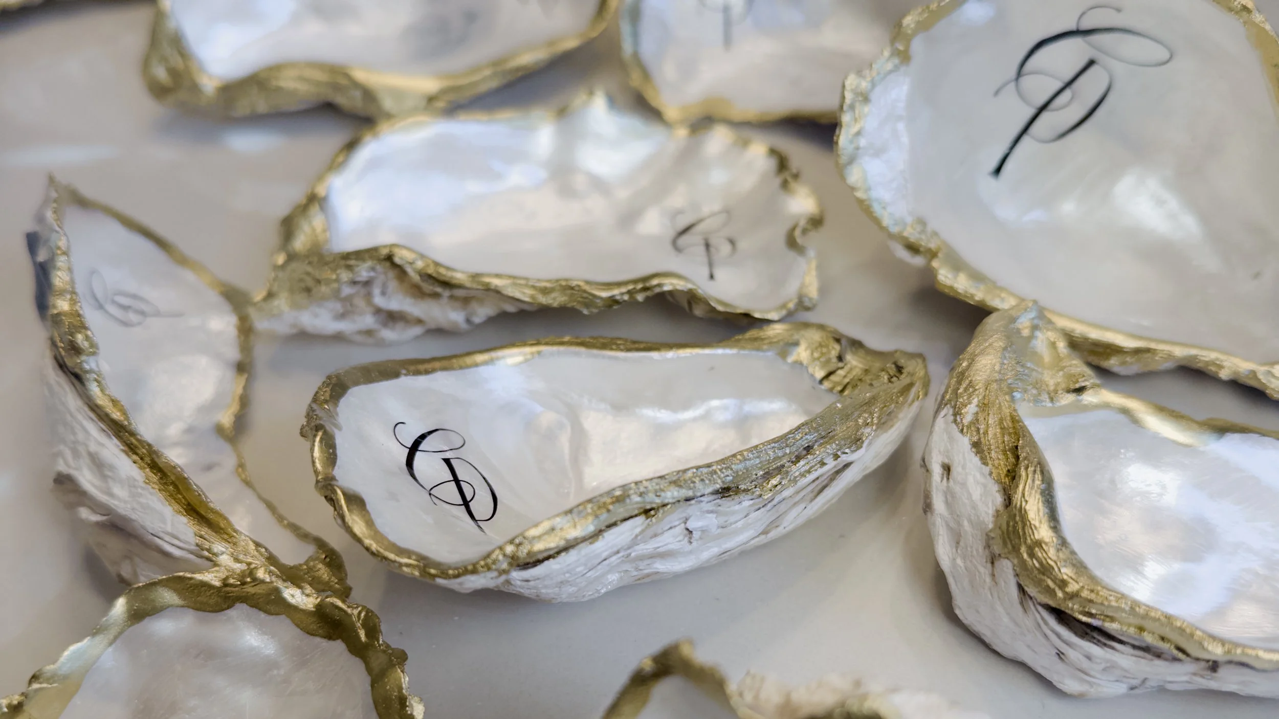 samantha-illustrated_havens-wedding_oysters-1.jpeg
