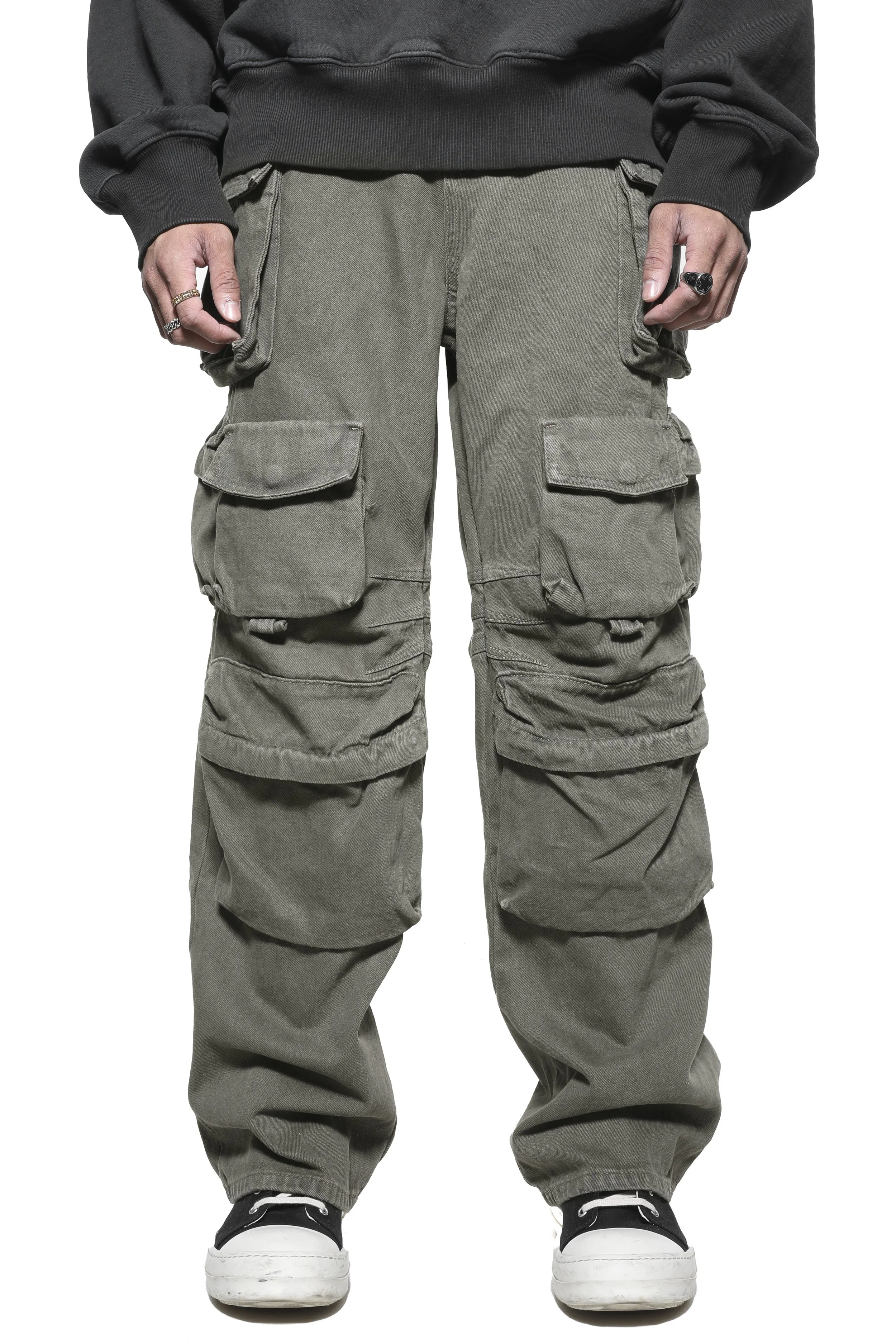 Khaki Cargos 1.jpg