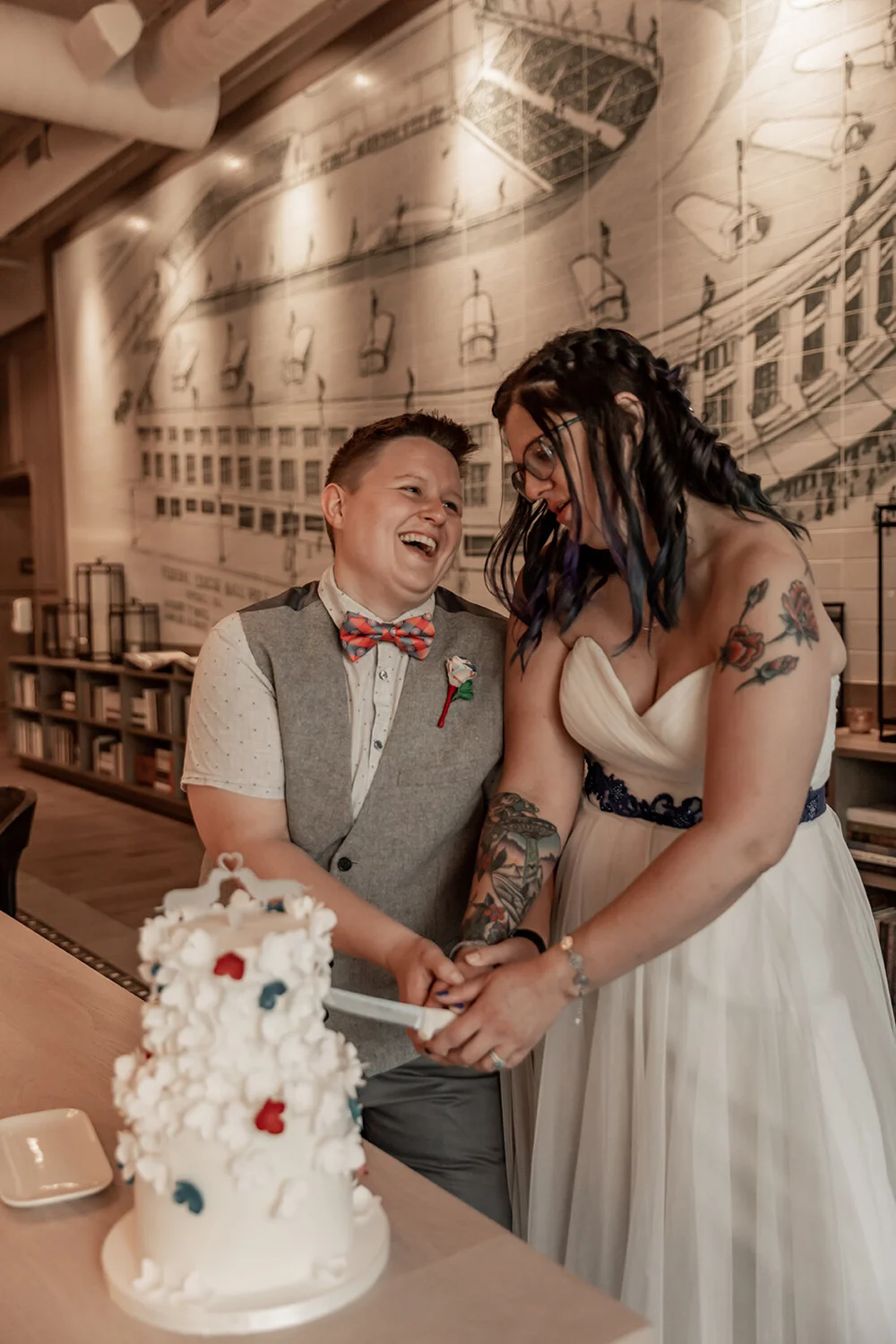 chicago-elopement-georgia-wedding-photographer-cubs-baseball