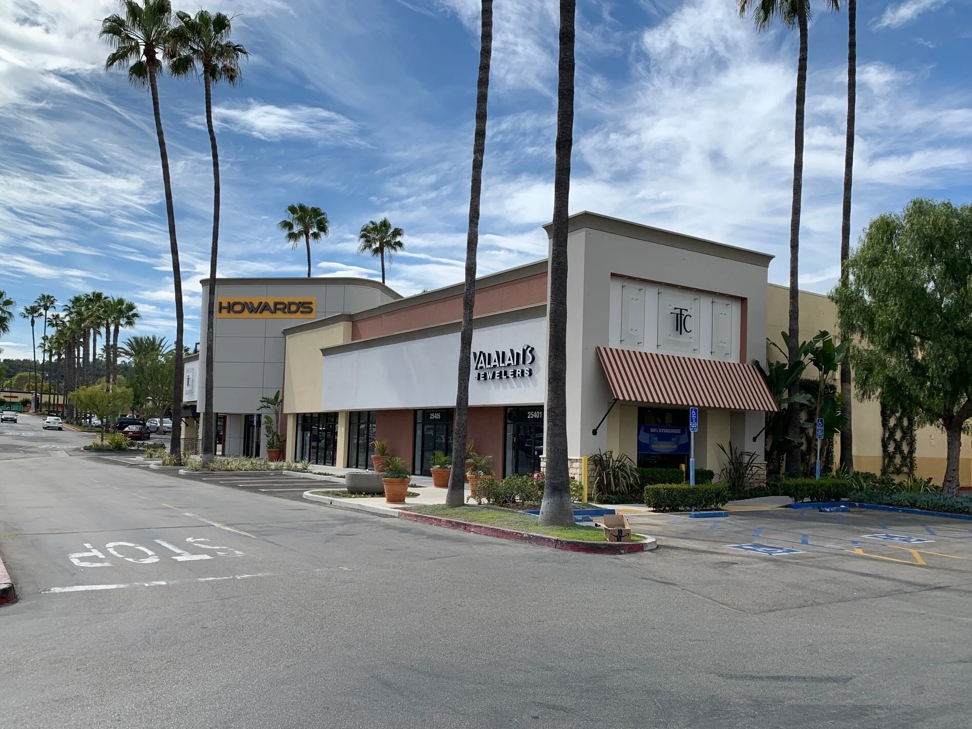 nike rolling hills plaza