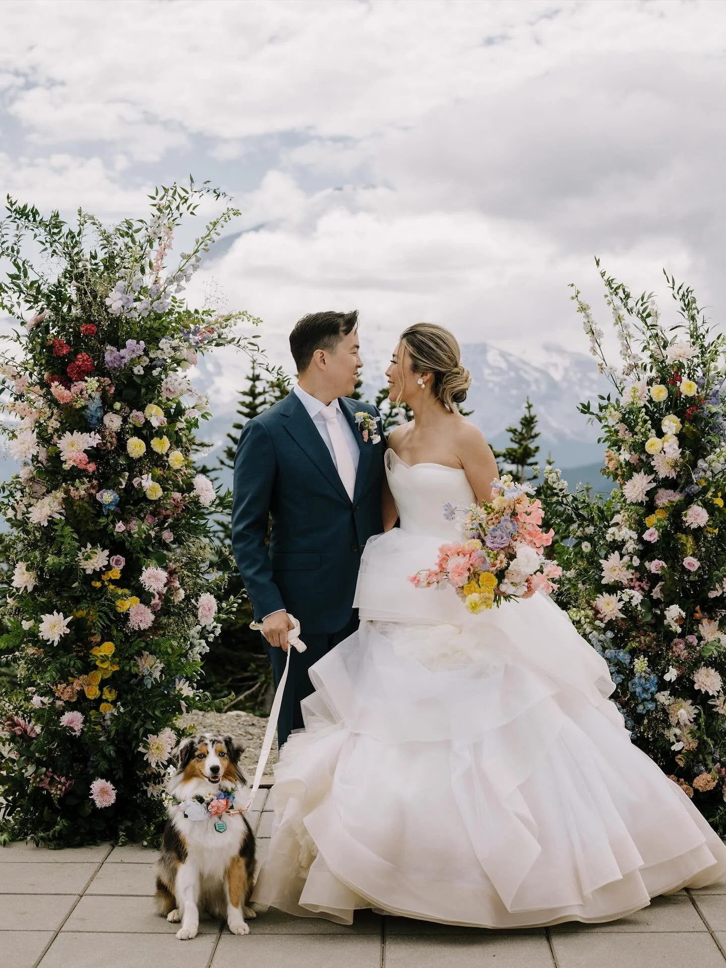 Dani + Devon, Crystal Mountain summer 2025
Friends, I&rsquo;ve been waiting anxiously for my inbox to deliver this one! 
An absolute stunner of day, a gorgeous couple and a super cute pup!
Match ALL of that with the dream team below ⬇️ 
Photos @adven
