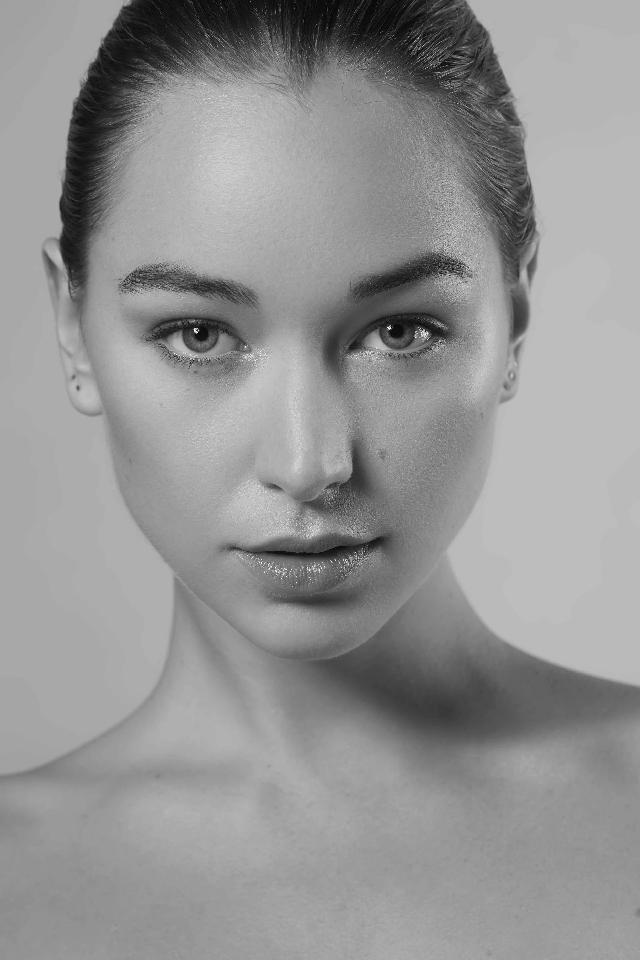 jocelyn-bw-beauty3109 copy.jpg