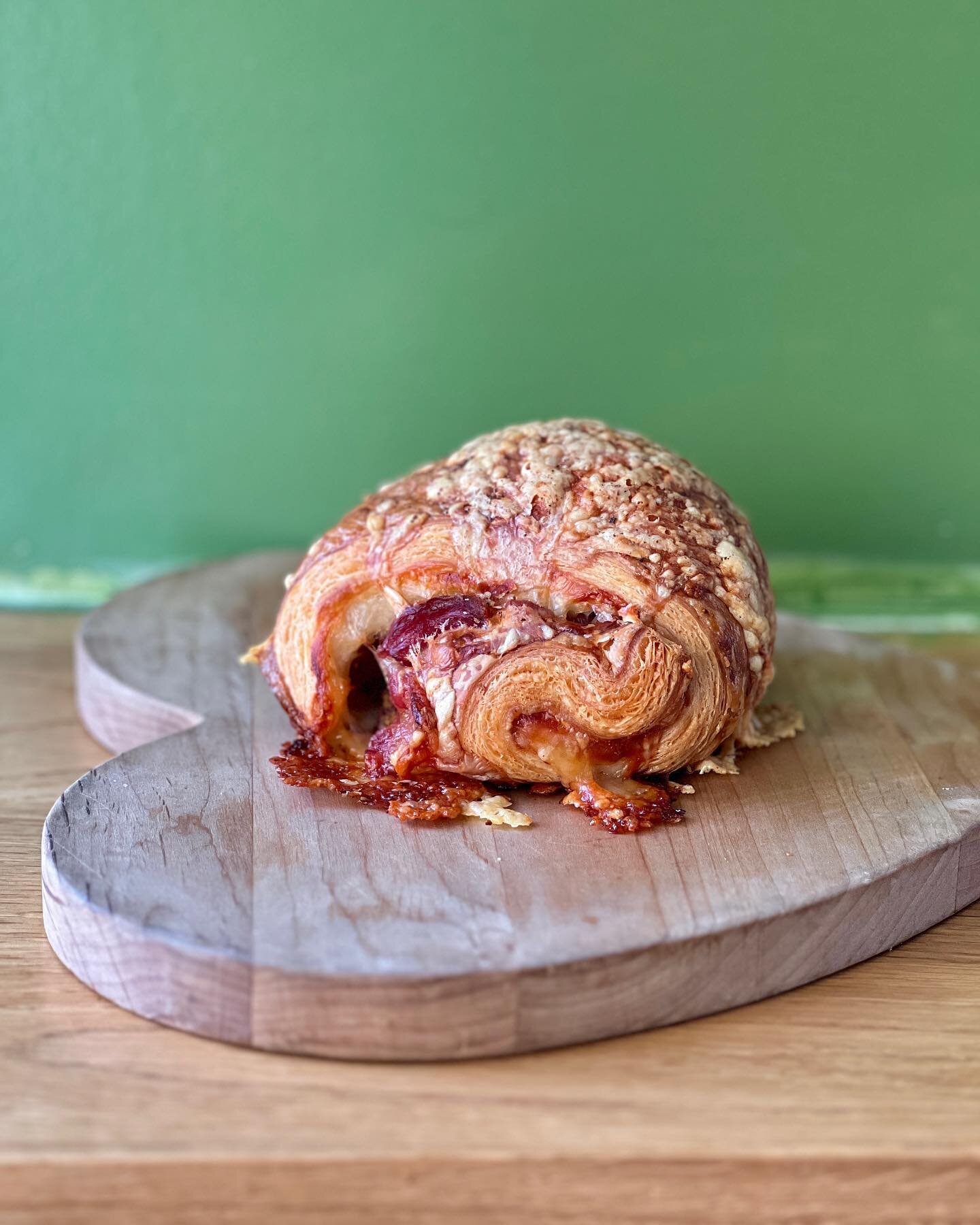 Our ham &amp; cheese croissant got an upgrade&hellip; @slagelfamilyfarm ham off the bone, grainy mustard, and Gruy&egrave;re cheese. Available now, see you soon. #xomindy