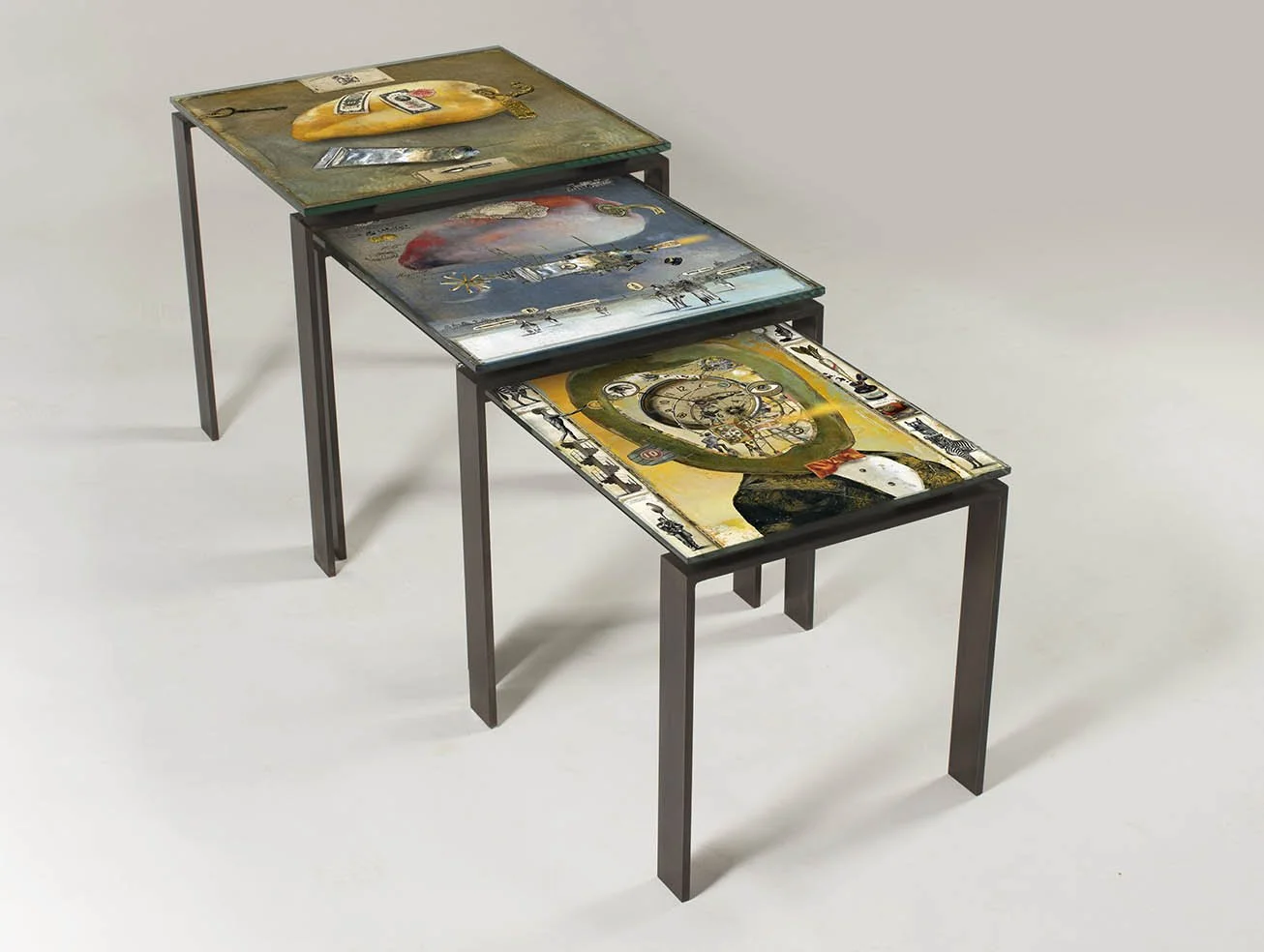 2015_BM_tables_gigogne_3quarts_l.jpg